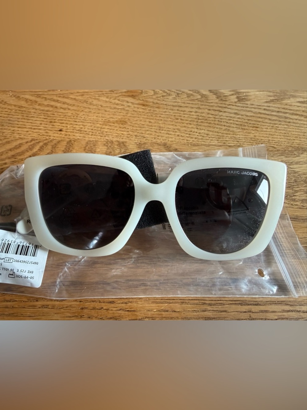 White Marc Jacob’s Women's Sunglasses